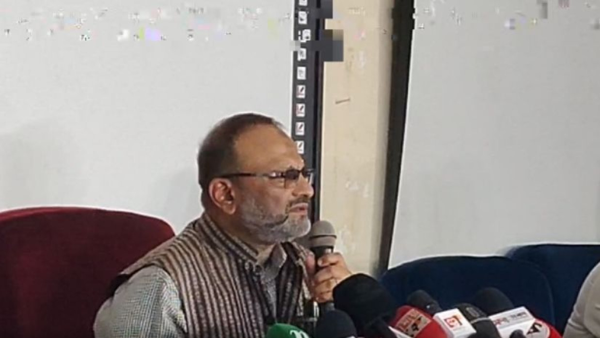 উপাচার্যের নিজ কার্যালয়ে সংবাদ সম্মেলন