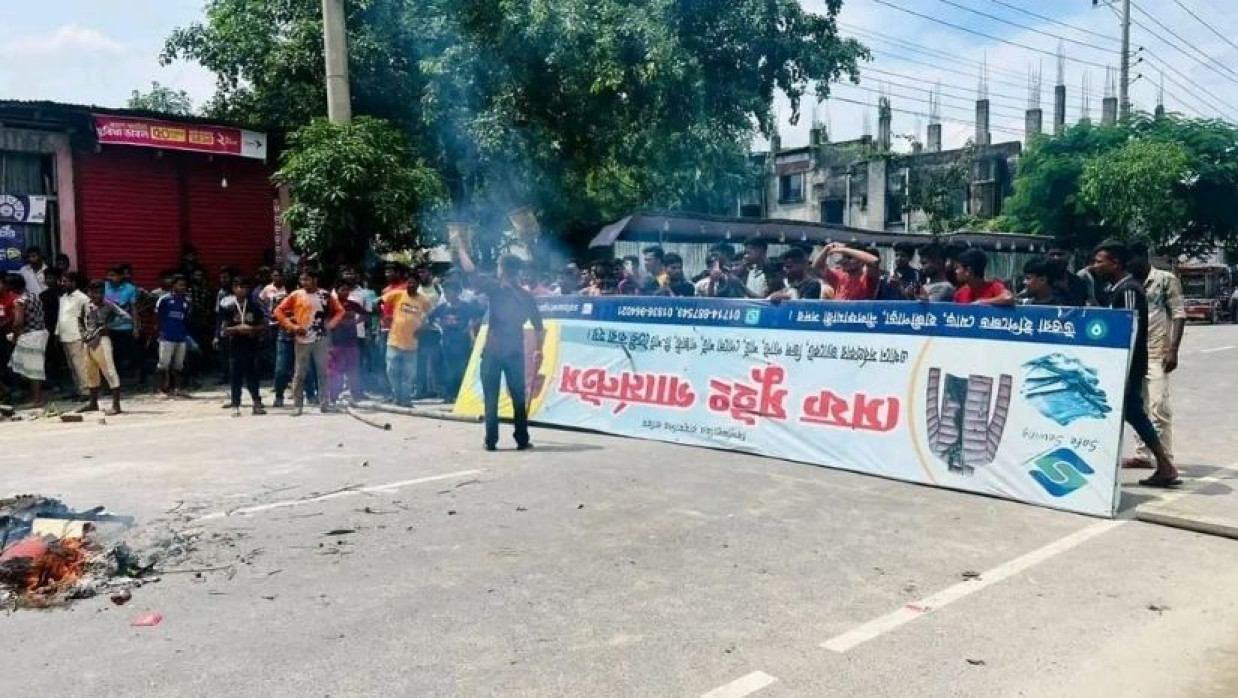 পুলিশের হাতে এক শ্রমিক নিহত