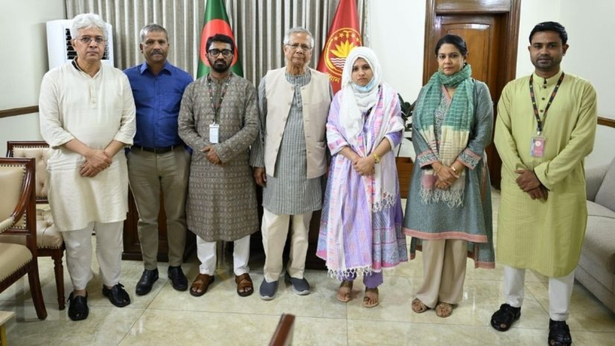 প্রধান উপদেষ্টার সঙ্গে সাক্ষাৎ