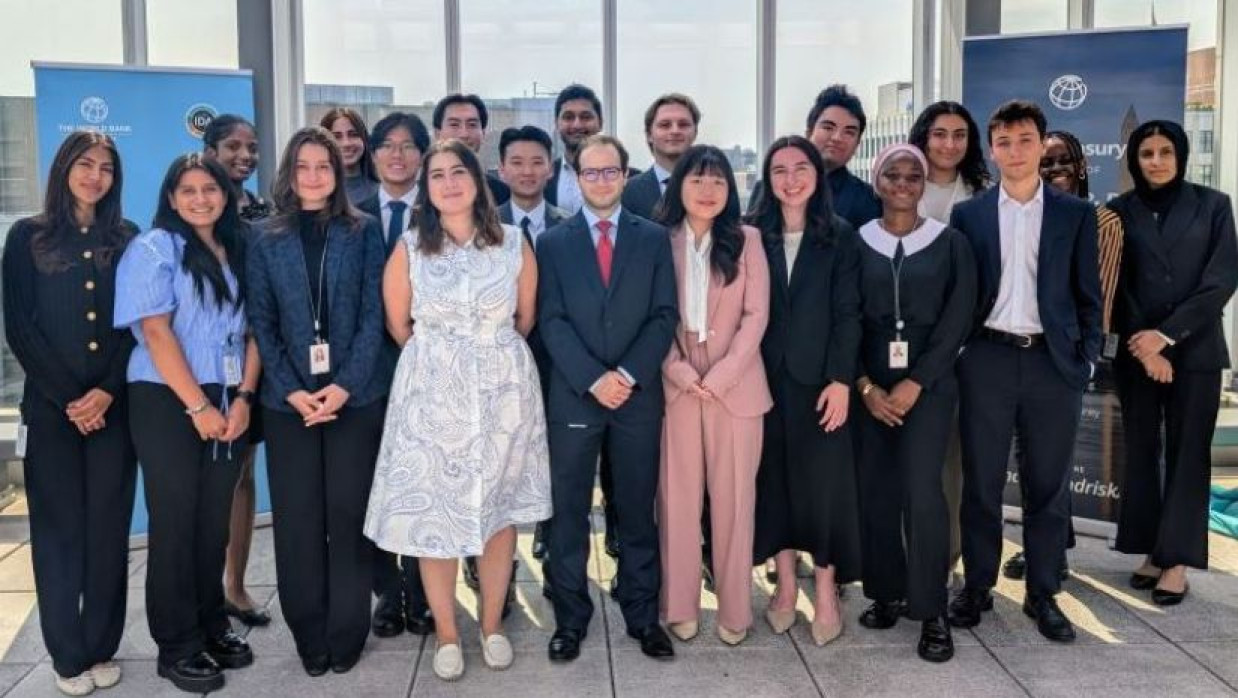 বিশ্বব্যাংকের সহায়তায় যুক্তরাষ্ট্রে চার মাস মেয়াদি ইন্টার্নশিপ করতে চাইলে আবেদন করুন দ্রুতই