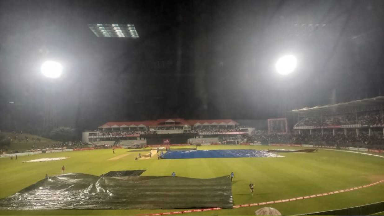 এবার ফের বৃষ্টি সিলেট আন্তর্জাতিক ক্রিকেট স্টেডিয়ামে