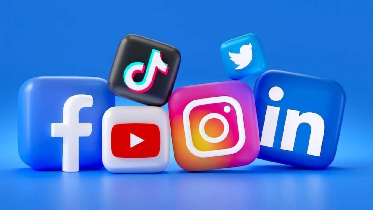 ফেসবুকসহ কয়েকটি সামাজিক যোগাযোগমাধ্যম