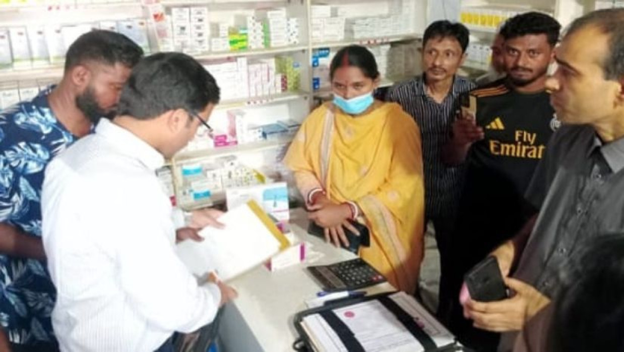 ভুয়া চিকিৎসক আটক