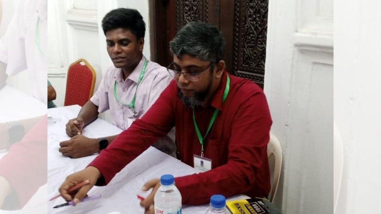 পোলিং অফিসার জিয়াউর রহমান চৌধুরী