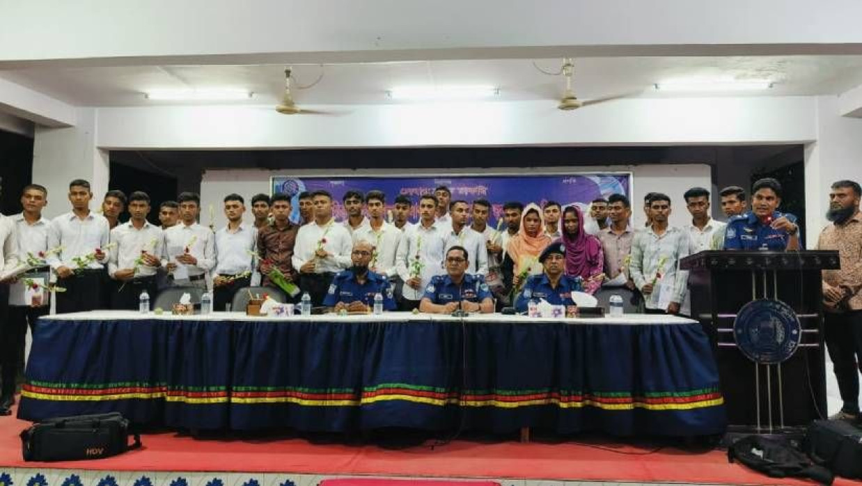 পুলিশের ট্রেইনি রিক্রুট কনস্টেবল পদে চাকরিপ্রাপ্তরা