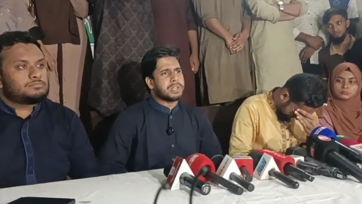 সংবাদ সম্মেলনে শিবিরের ভিপি প্রার্থী আরিফ উল্লাহ