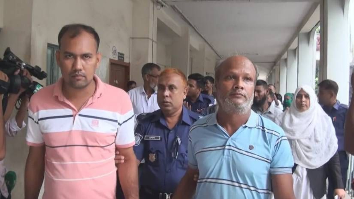 আসামিদের কারাগারে নেওয়া হচ্ছে