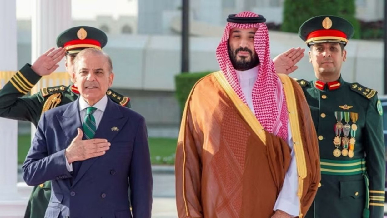 সৌদি- পাকিস্তান প্রতিরক্ষা চুক্তি সই