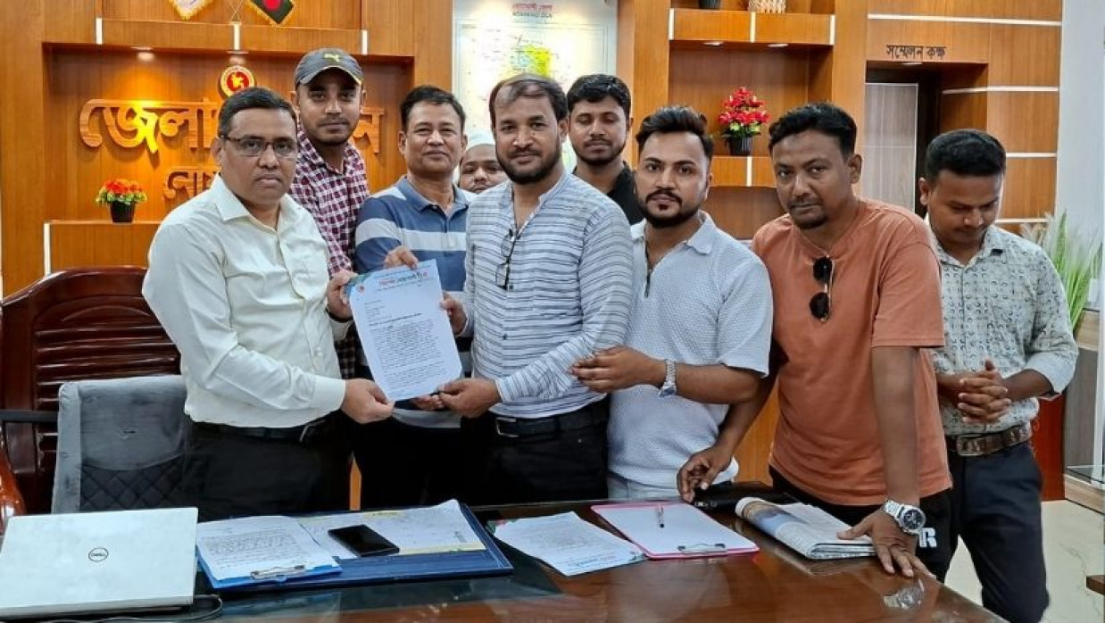‘নোয়াখালী বিভাগ’ অন্তর্ভুক্তির দাবিতে স্মারকলিপি প্রদান
