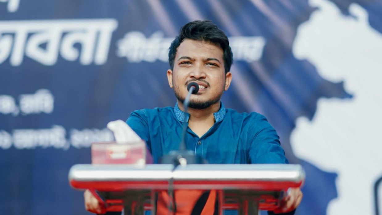 পদত্যাগ করলেন আকিল বিন তালেব