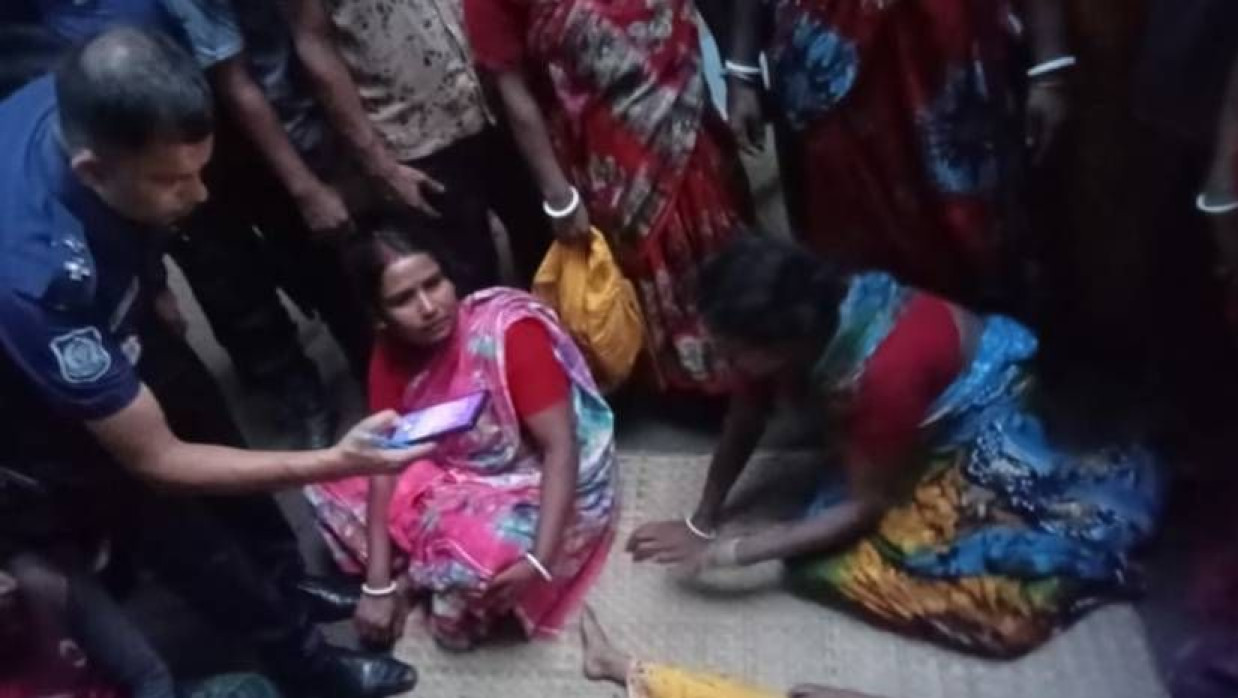 নিহত শিশুর স্বজনদের আহাজারি