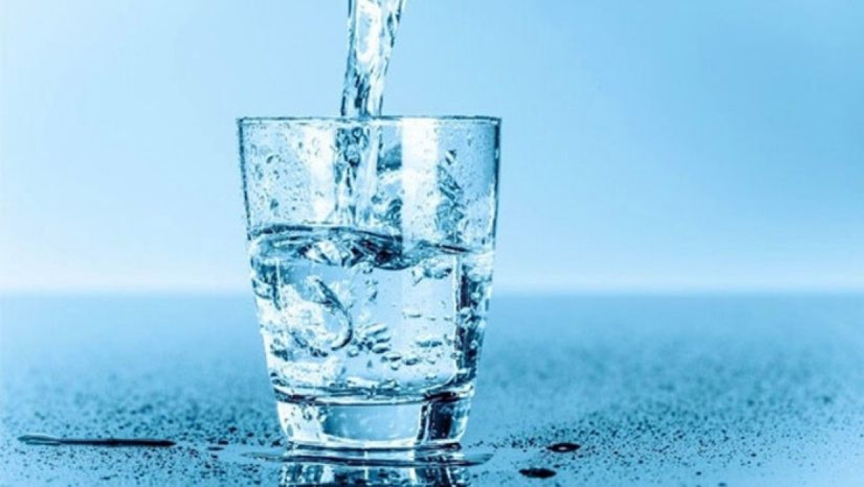 অতিরিক্ত পানি পানে শরীরে নানা ধরনের ক্ষতি হতে পারে
