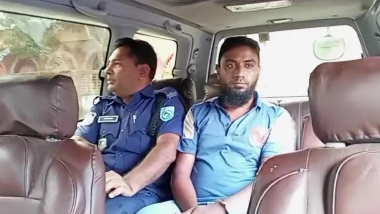 মাদ্রাসাছাত্রীকে ধর্ষণ ও অপহরণের অভিযোগে জামাল উদ্দিন (৪৫) নামে এক ব্যক্তিকে গ্রেপ্তার