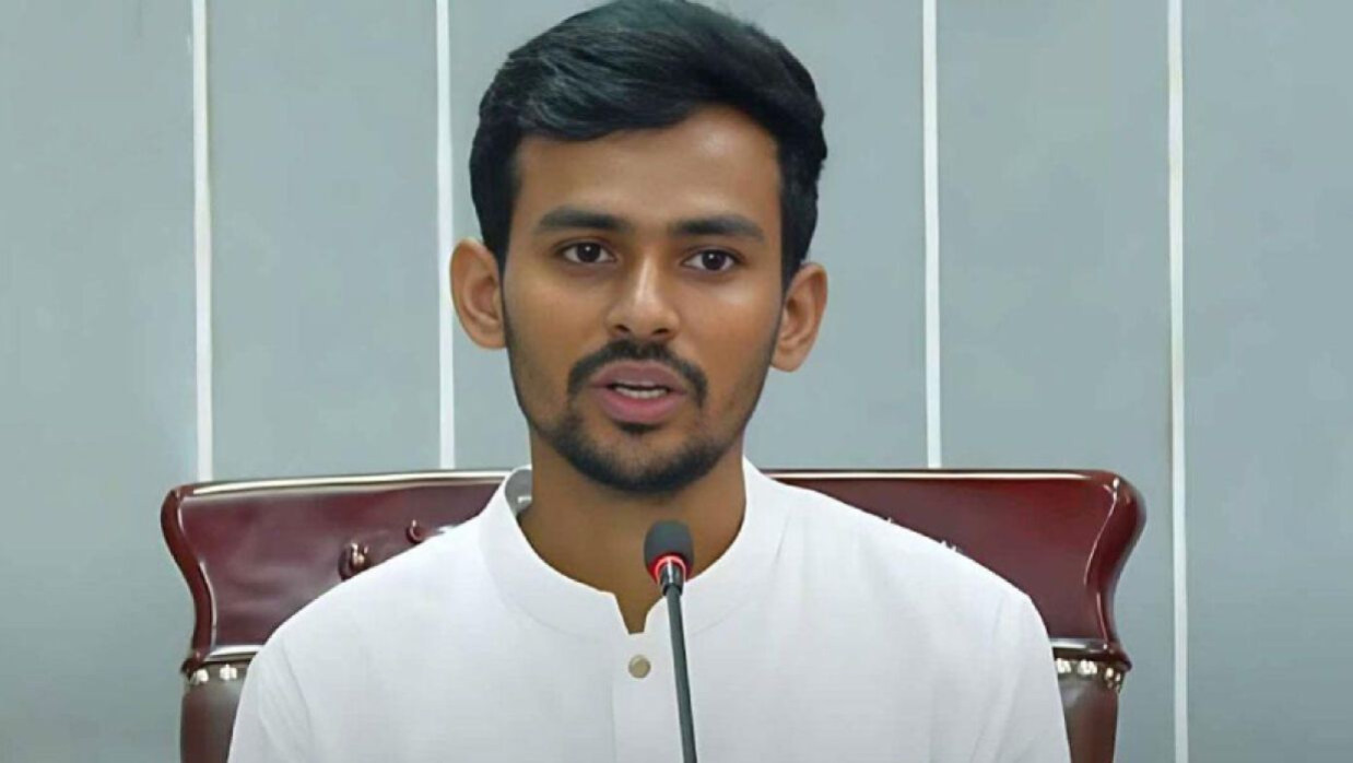 যুব ও ক্রীড়া উপদেষ্টা আসিফ মাহমুদ সজীব ভুঁইয়া