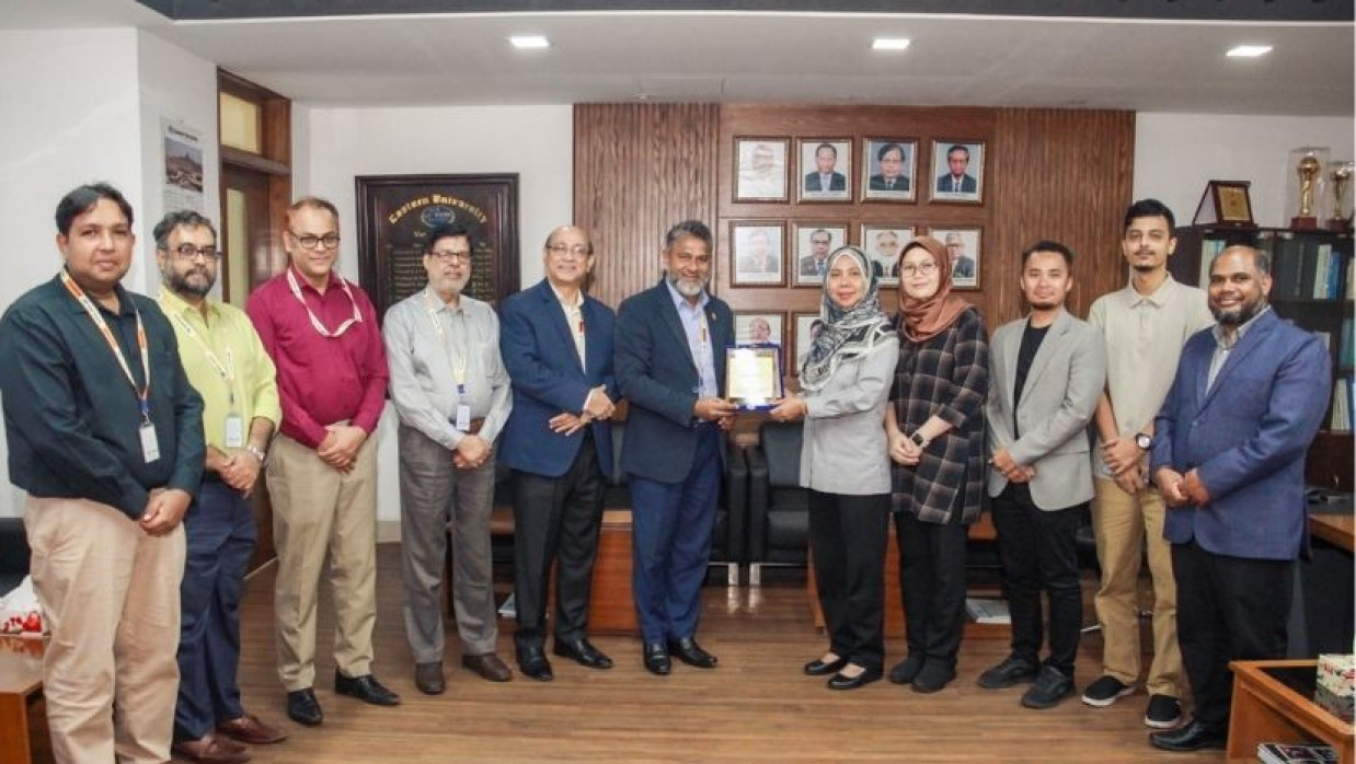 ইস্টার্ন ইউনিভার্সিটি ও ইউআইটিএমের ইওআই স্বাক্ষর অনুষ্ঠান