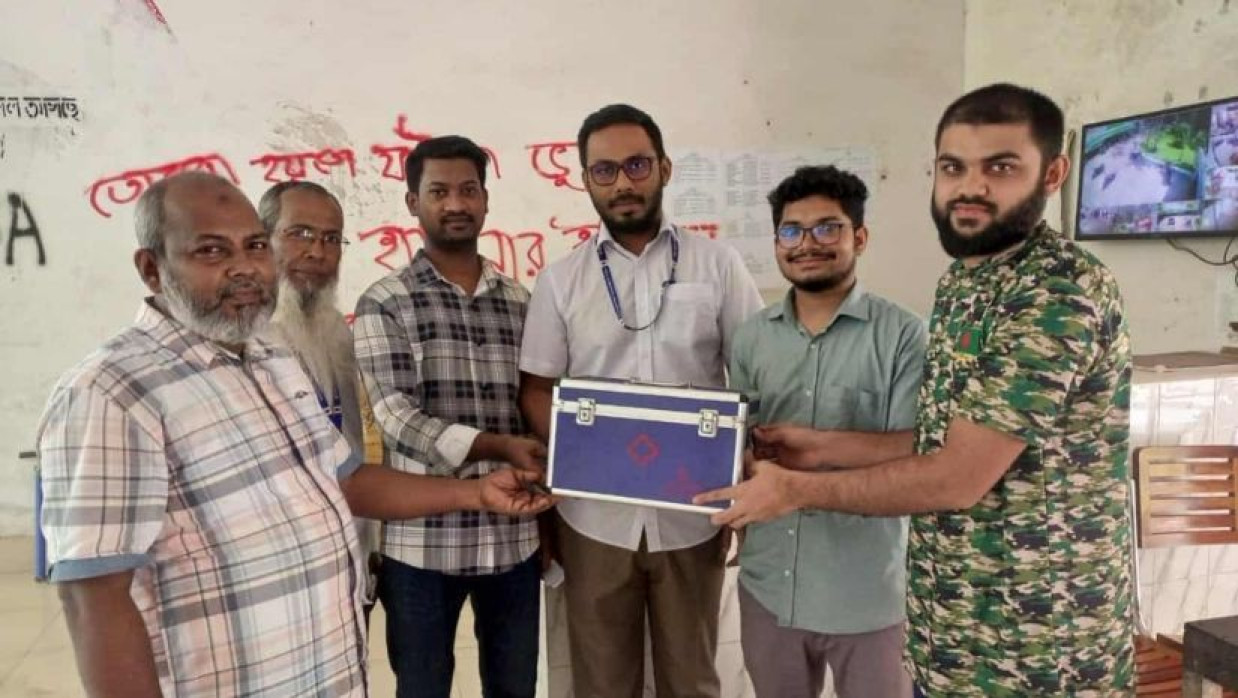 ঢাবির সূর্যসেন হলে ফের ফার্স্ট এইড বক্স চালু করল শিবির