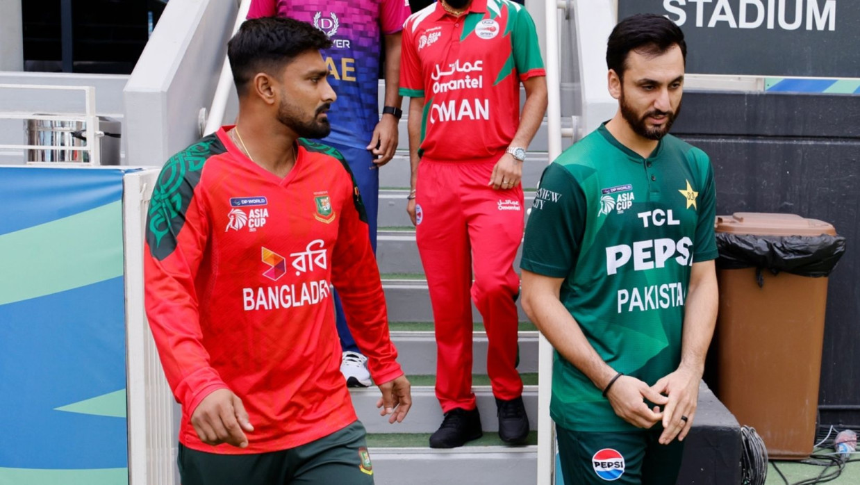 বাংলাদেশ ও পাকিস্তান ক্রিকেট ম্যাচ