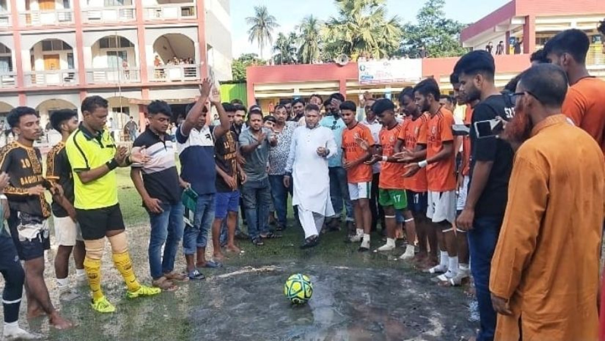 আরাফাত রহমান কোকো স্মৃতি ফুটবল টুর্নামেন্ট ২০২৫ অনুষ্ঠিত