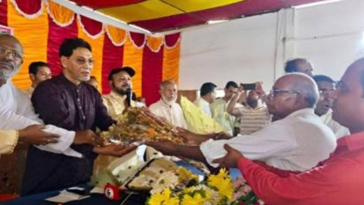 শুক্রবার মণিপুর মাজাহার উদ্দিন টেকনিক্যাল কলেজ অডিটোরিয়ামে আয়োজিত অনুষ্ঠানে তারা বিএনপিতে যোগ দেন