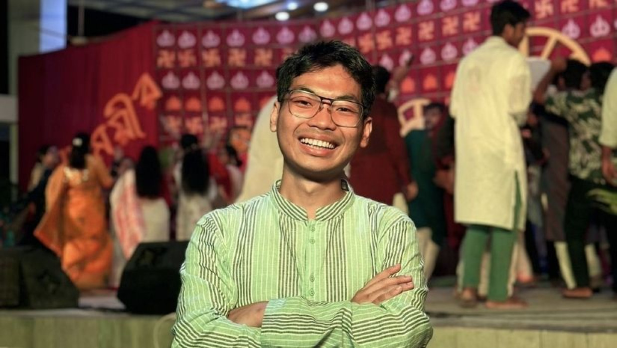 ডাকসুর সদস্য সর্ব মিত্র চাকমা