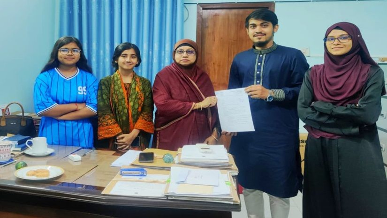 ঢাবির হলগুলোর কম্পিউটার ল্যাব স্থাপনের জন্য আবেদন করেছেন ডাকসুর ক্যারিয়ার ডেভেলপমেন্ট সম্পাদক মো. মাজহারুল ইসলাম