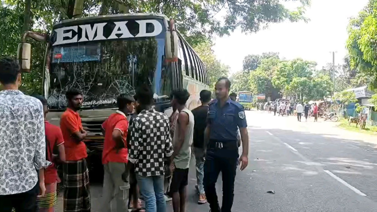 গোপালগঞ্জে সড়ক দুর্ঘটনা