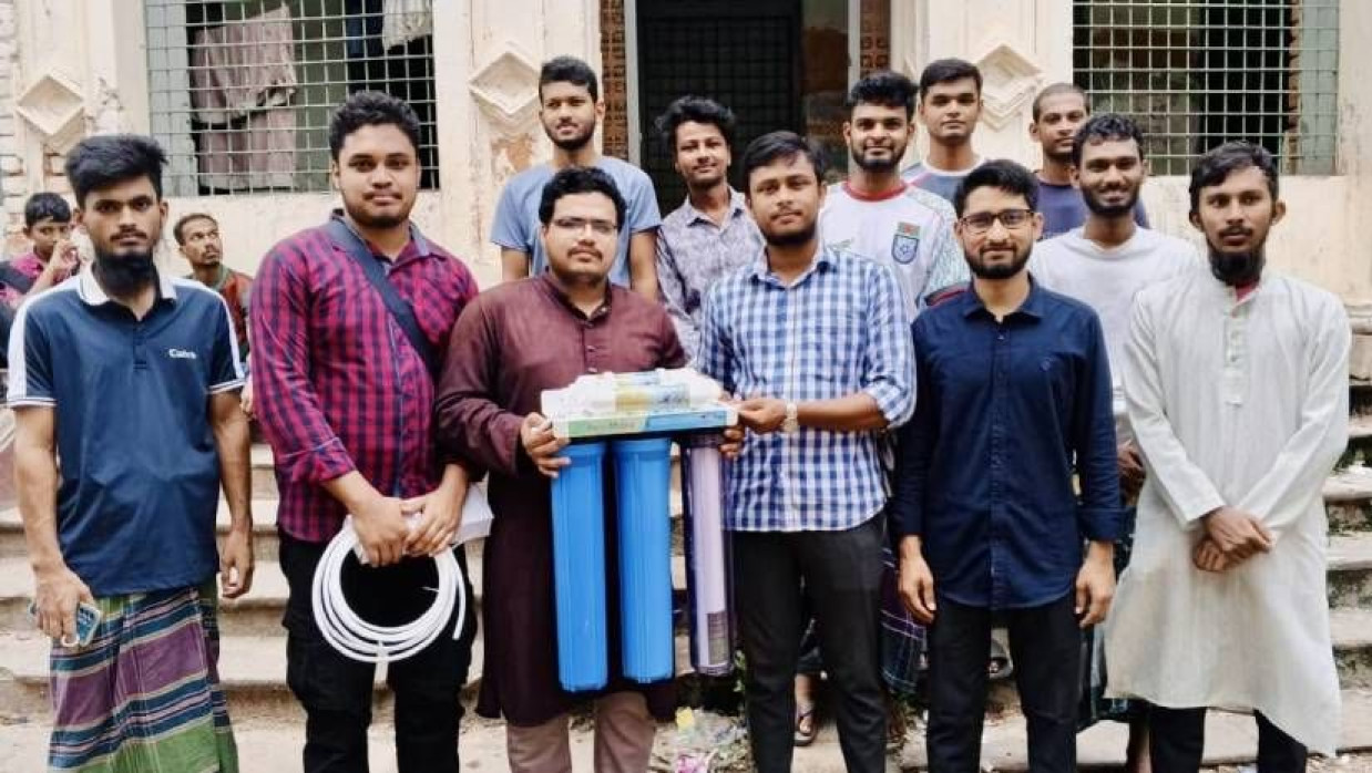 ছাত্রশিবিরের উদ্যোগে শিক্ষার্থীদের বিশুদ্ধ পানি নিশ্চিত করতে সুপেয় পানির ফিল্টার স্থাপন করা হয়েছে