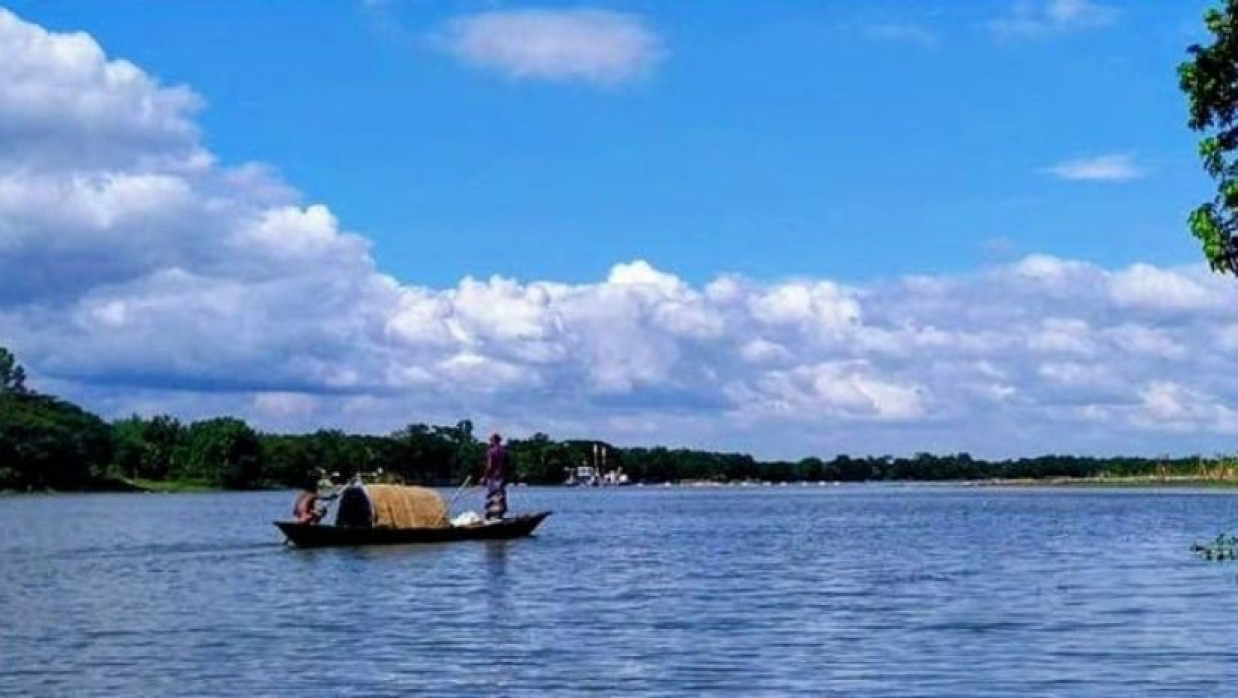 বিশ্ব নদী দিবসে প্রবাহমান নদী