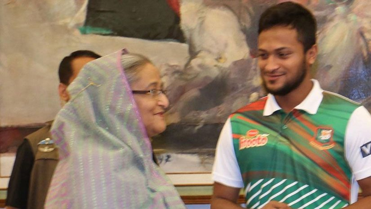 শেখ হাসিনা ও সাকিব আল হাসান 