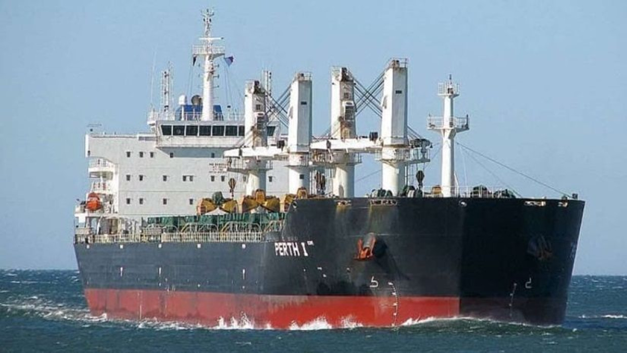 রাশিয়া থেকে আসা জাহাজ এমভি পার্থ