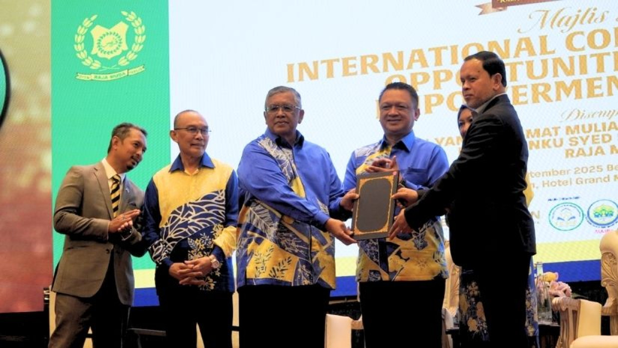 ডিইএফএফইউইউজেড কনসোর্টিয়াাম চালু করেছে ড্যাফোডিল ইউনিভার্সিটি