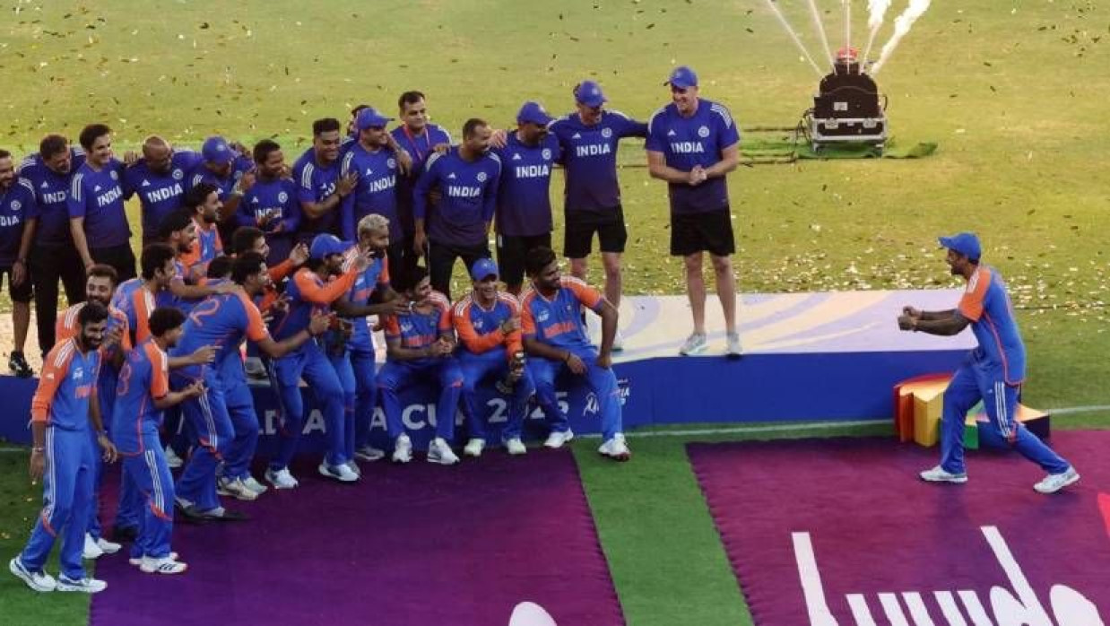 ভারতের শিরোপা উল্লাস 