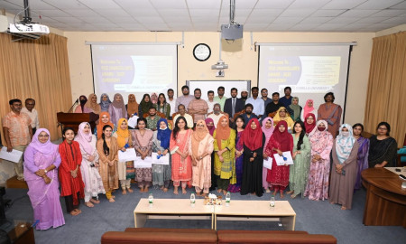 কুবিতে ৫৫ জন শিক্ষার্থীকে ভাইস-চ্যান্সেলর অ্যাওয়ার্ড প্রদান