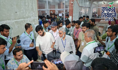 বন্ধ থাকা দুই হলের ভোটগ্রহণ শুরু