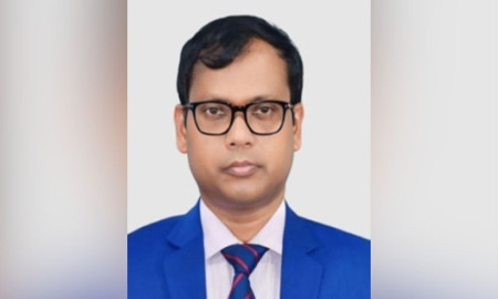 তিন শিক্ষককে বহিষ্কার: সিলেটের ডিসি সারওয়ারের কাছে ব্যাখ্যা চাইলেন আদালত