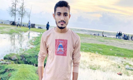 জানাজায় অংশ নিতে যাচ্ছিলেন কলেজ শিক্ষার্থী, বাসের ধাক্কায় ফিরলেন লাশ হয়ে