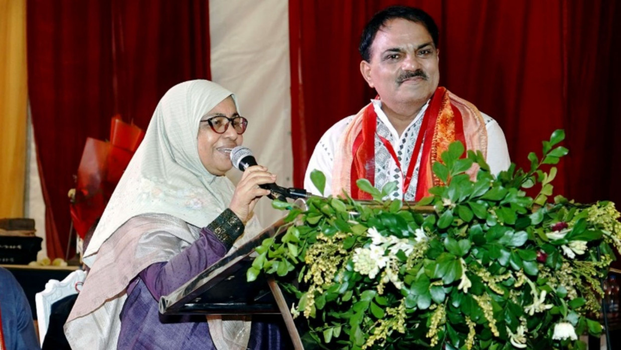 বক্তব্য রাখছেন স্বাস্থ্য উপদেষ্টা নূরজাহান বেগম