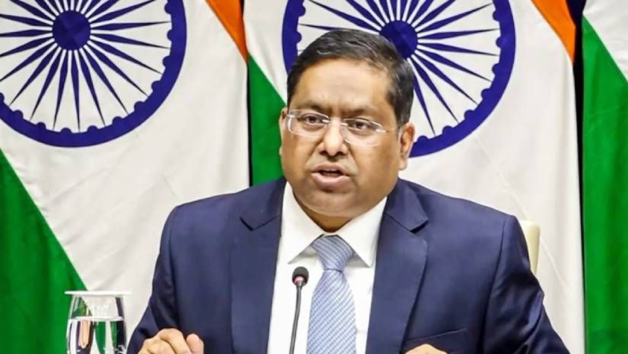 সাপ্তাহিক ব্রিফিংয়ে কথা বলছেন ভারতের পররাষ্ট্র মন্ত্রণালয়ের মুখপাত্র রণধীর জয়সোয়াল