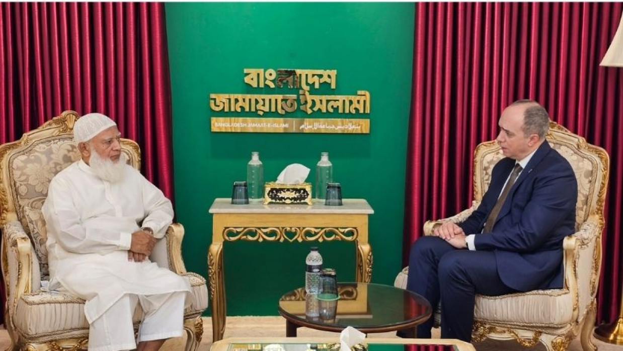 সোমবার জামায়াতের আমিরের সঙ্গে সাক্ষাৎ করেছেন কসোভোর রাষ্ট্রদূত লুলজিম প্লানা