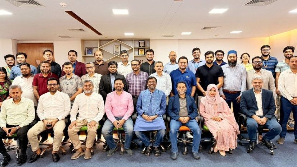 “এআই অ্যাসেন্সিয়াল ফর ক্যাপিটাল মার্কেট প্রফেশনালস” শীর্ষক বিশেষ প্রশিক্ষণ কর্মশালা