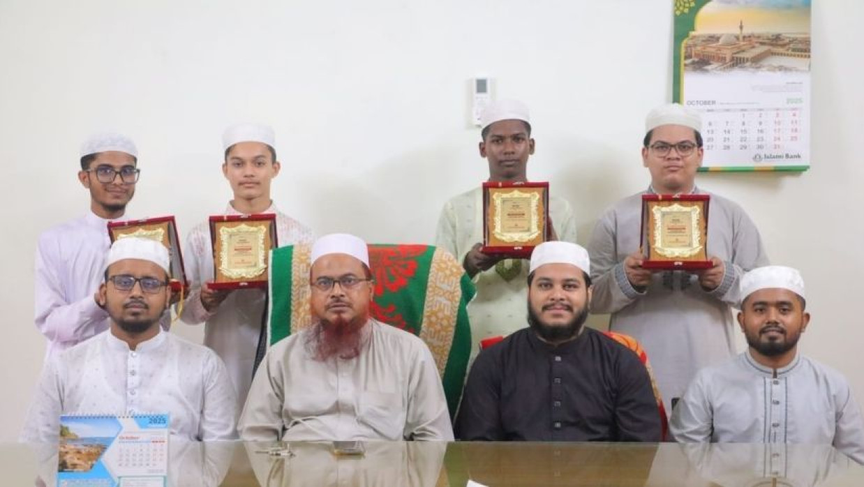 স্কলারশিপপ্রাপ্ত শিক্ষার্থীদেরকে সংবর্ধনা টাকসুর