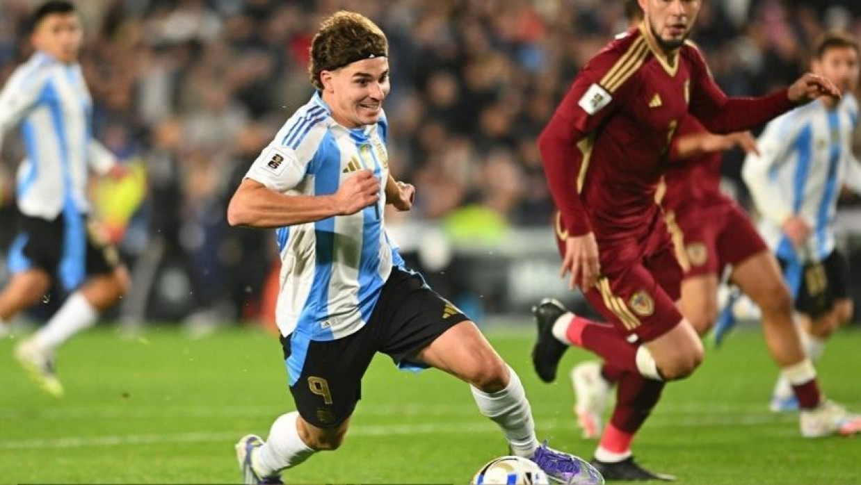  আলভারেজের আক্রমণ