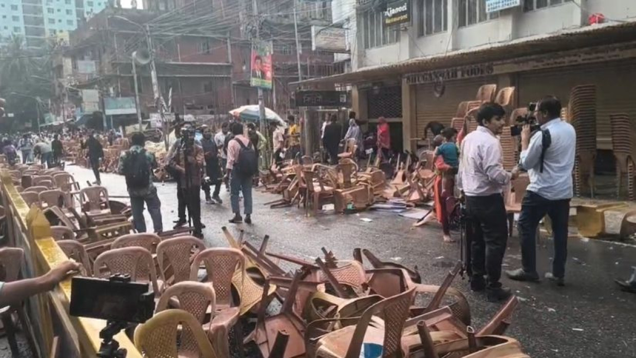 জাপার সমাবেশে ককটেল বিষ্ফোরণ