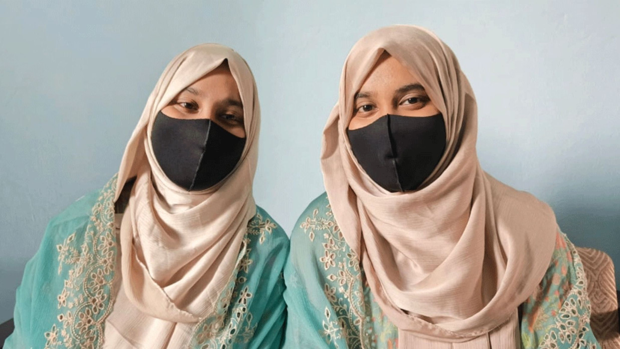 যমজ দুই বোন আরিফা সুলতানা ও আবিদা সুলতানা