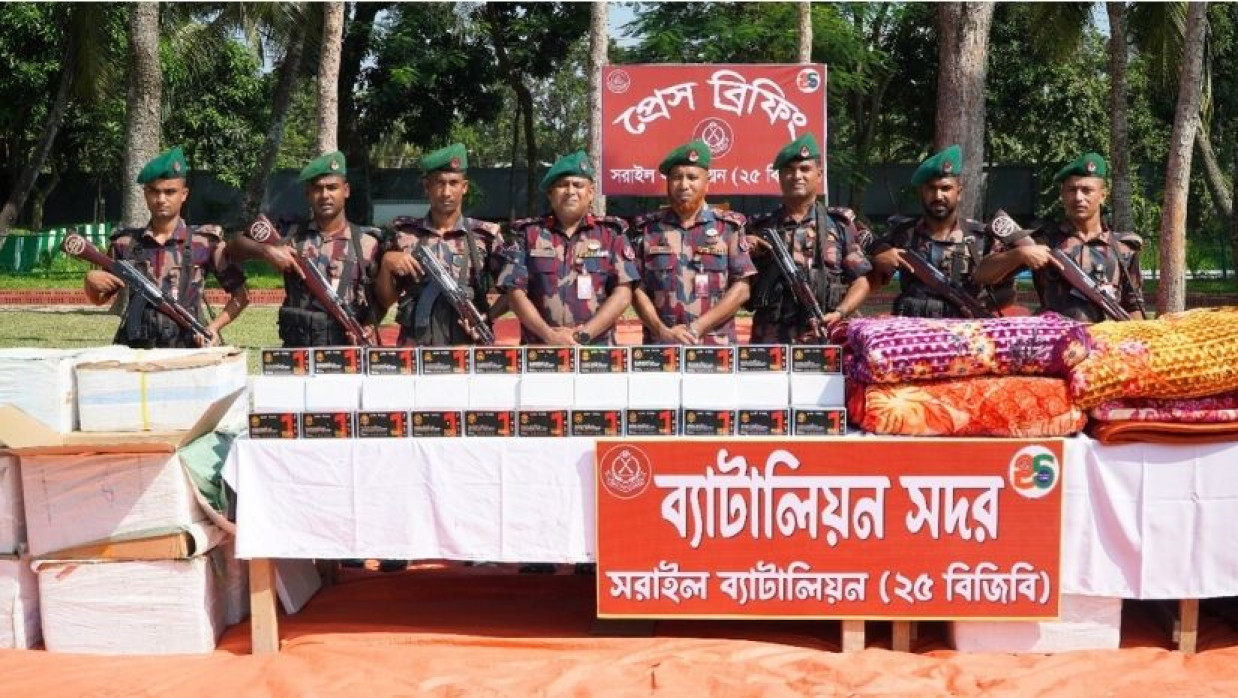 বিজিবির অভিযানে জব্দ চোরাচালান পণ্য 