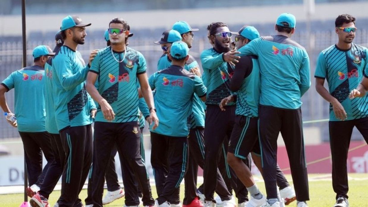 ৪ স্পিনারসহ বাংলাদেশ ক্রিকেট টিম