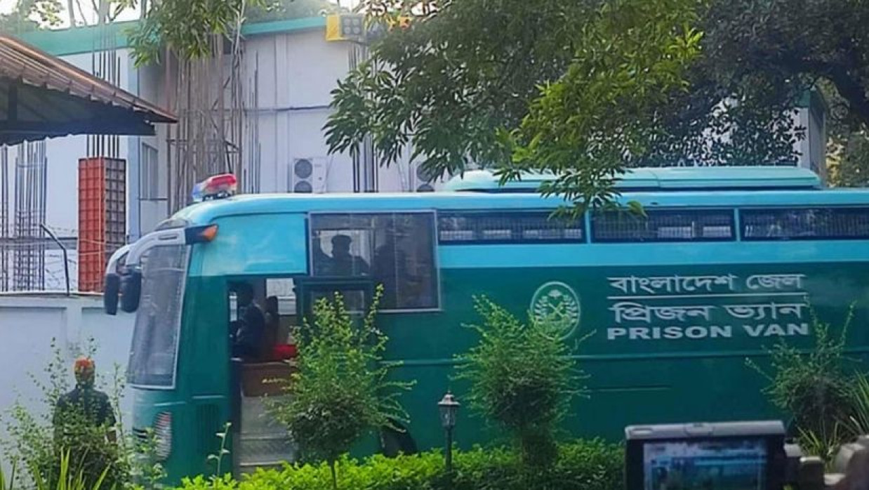 শীতাতপ নিয়ন্ত্রিত প্রিজন ভ্যান