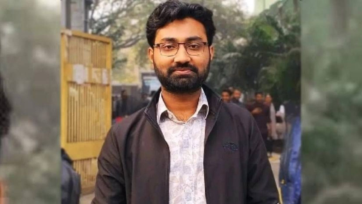 বিশ্ববিদ্যালয় ক্যাম্পাসে বিক্ষোভ করেন জবির পরিসংখ্যান বিভাগের শিক্ষক-শিক্ষার্থীরা