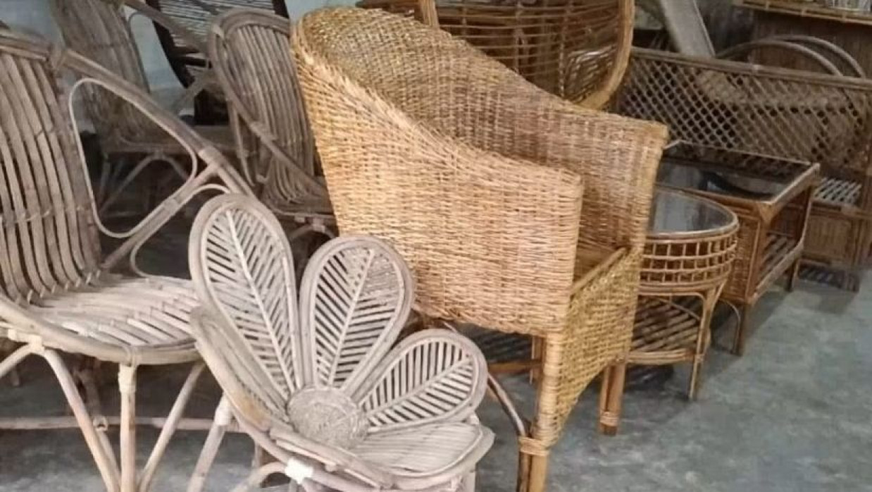 বেতের তৈরি তৈজসপত্র