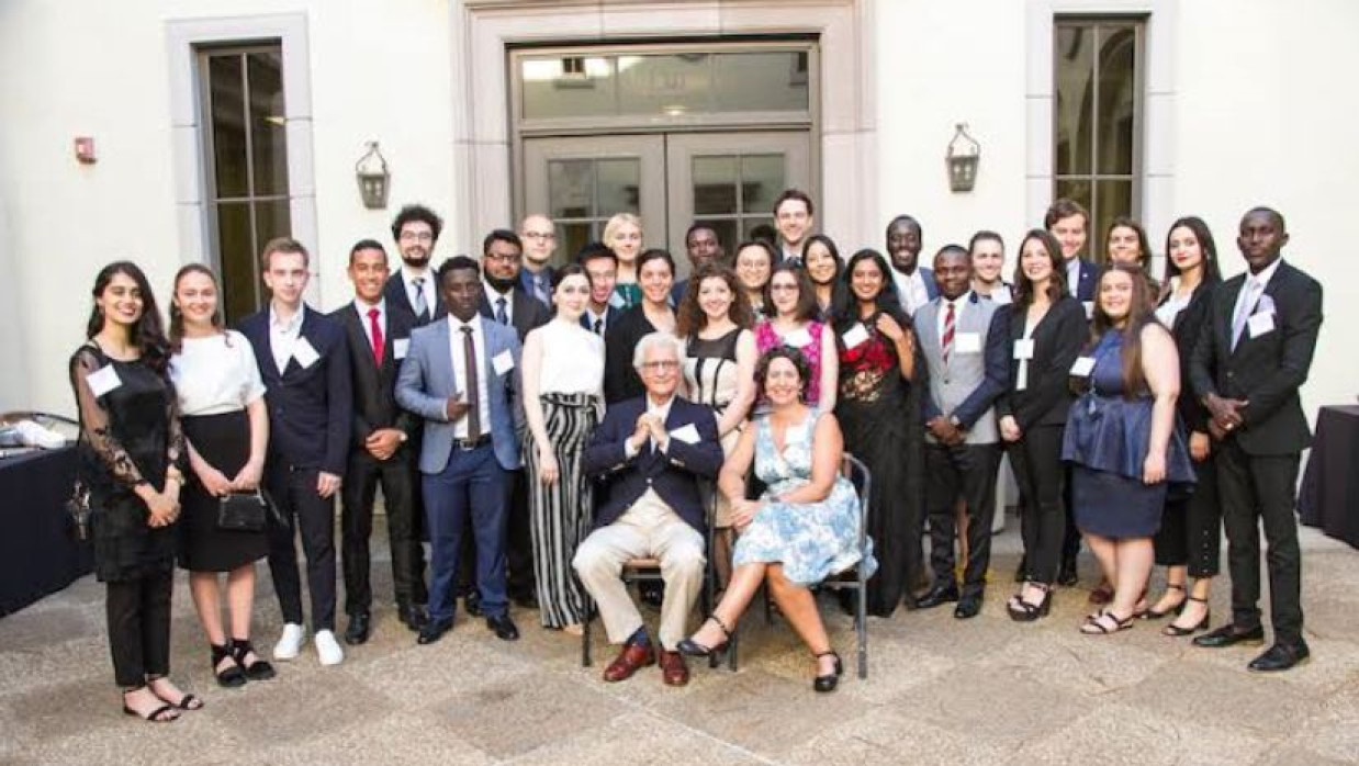 আমেরিকায় তিন সপ্তাহব্যাপী সামার এক্সচেঞ্জ প্রোগ্রামে অংশগ্রহণ করতে চাইলে আবেদন করুন এখনই